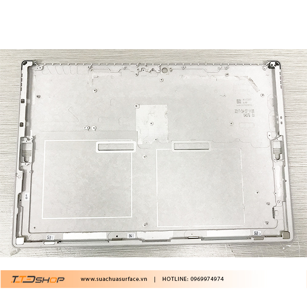 suachuasurface-op-cung-surface-pro-5-bao-ve-tot-nhat